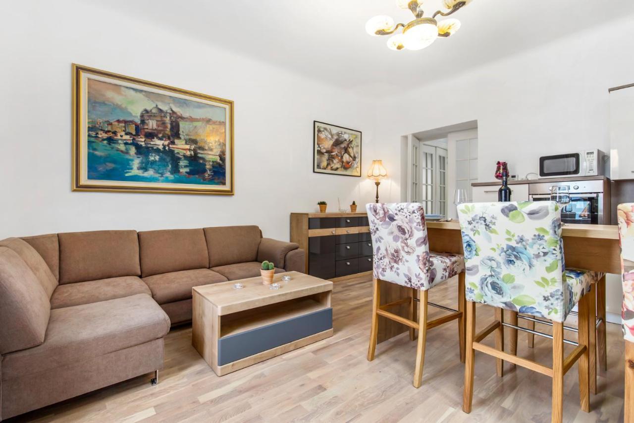 Villa Carolina Fiume Kültér fotó