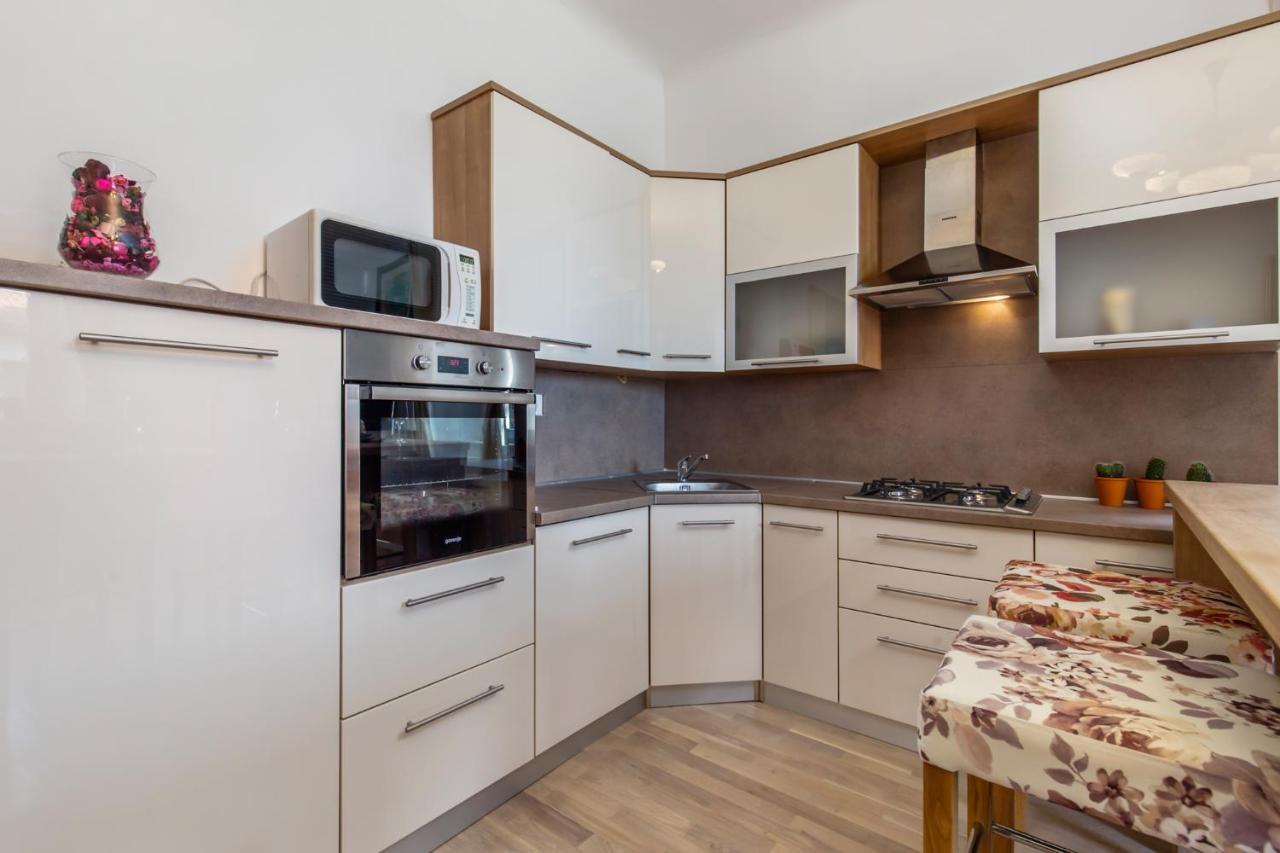 Villa Carolina Fiume Kültér fotó